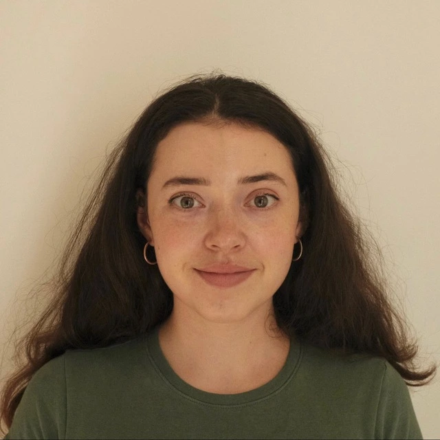 Iryna Lisogor, illustrator and author of the content of this website